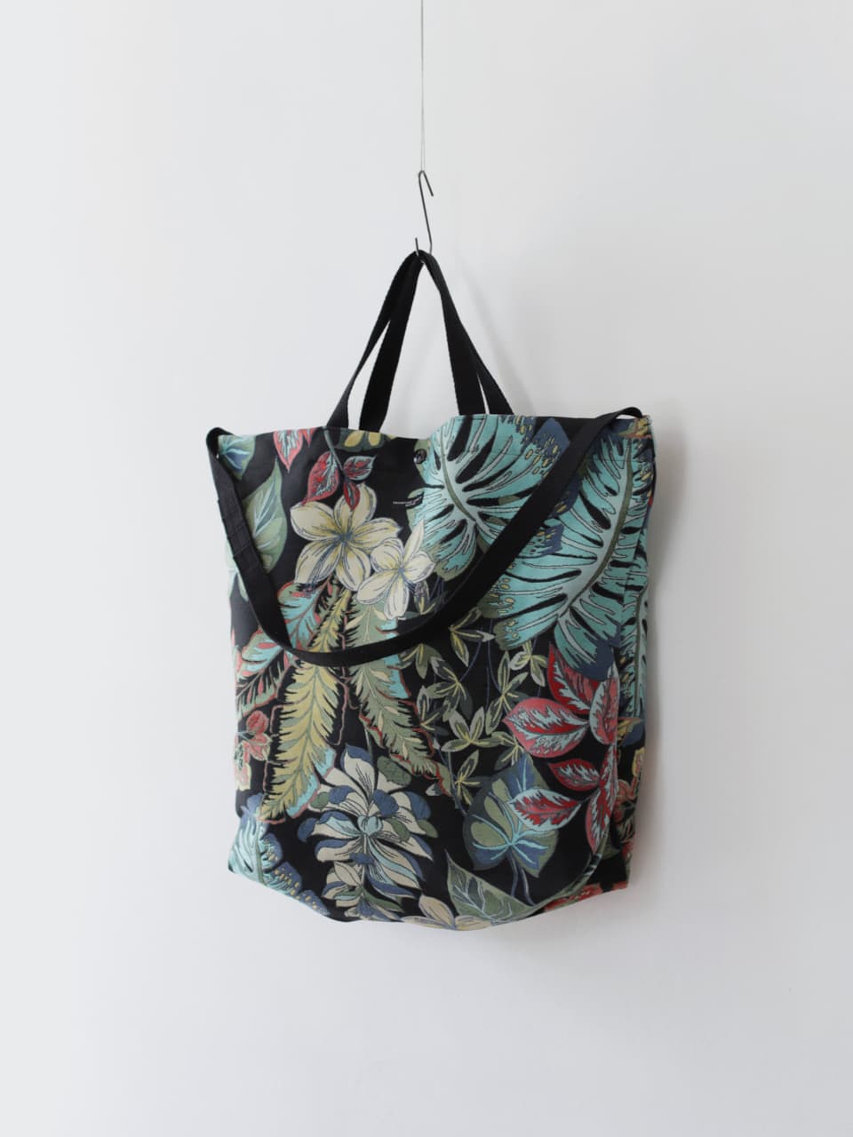 Carry All Tote - Rug Jacquard Multi Rainforest 2