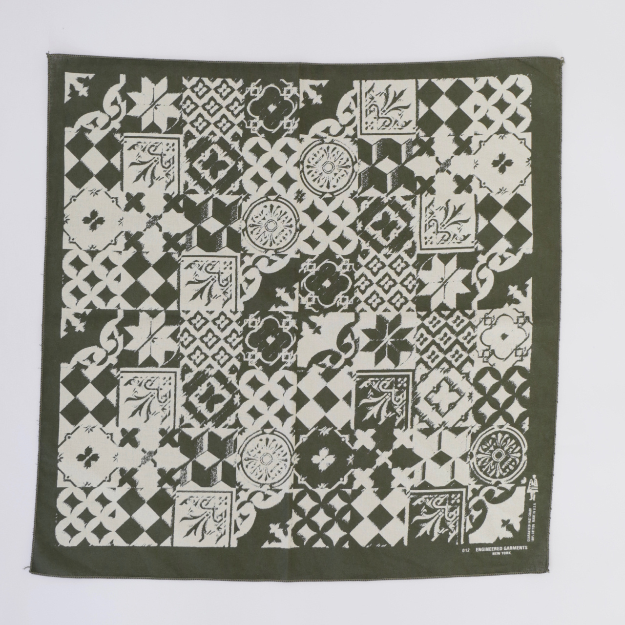 printed-bandana-islamic-tile_-_12.jpg