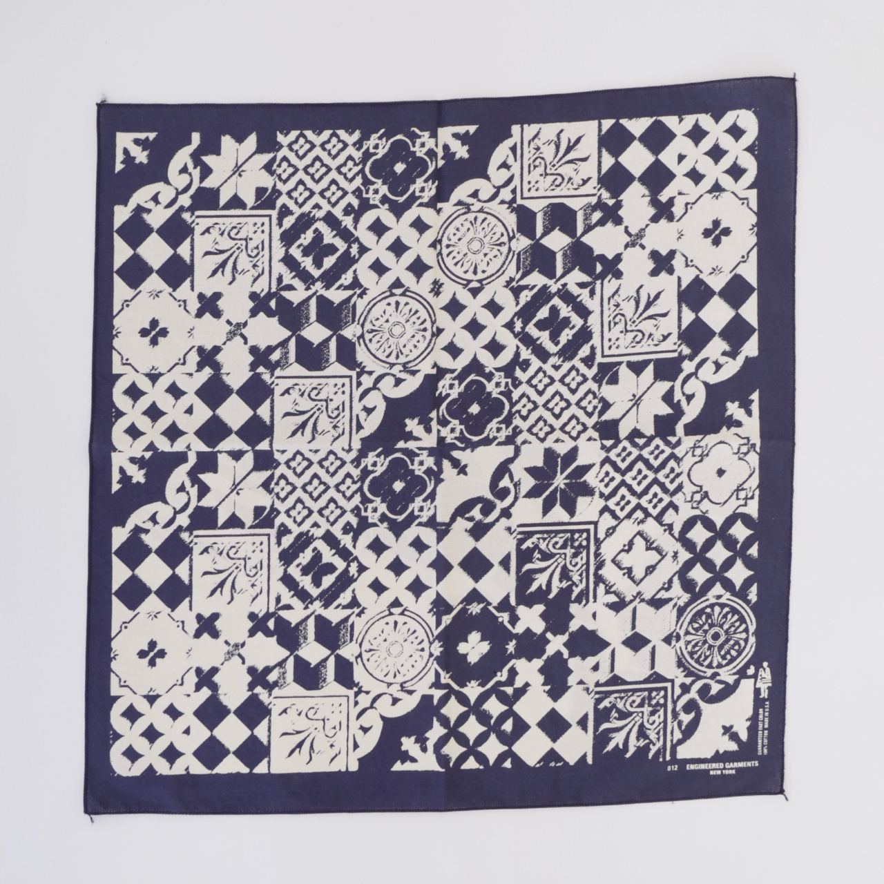 printed-bandana-islamic-tile_-_7.jpg