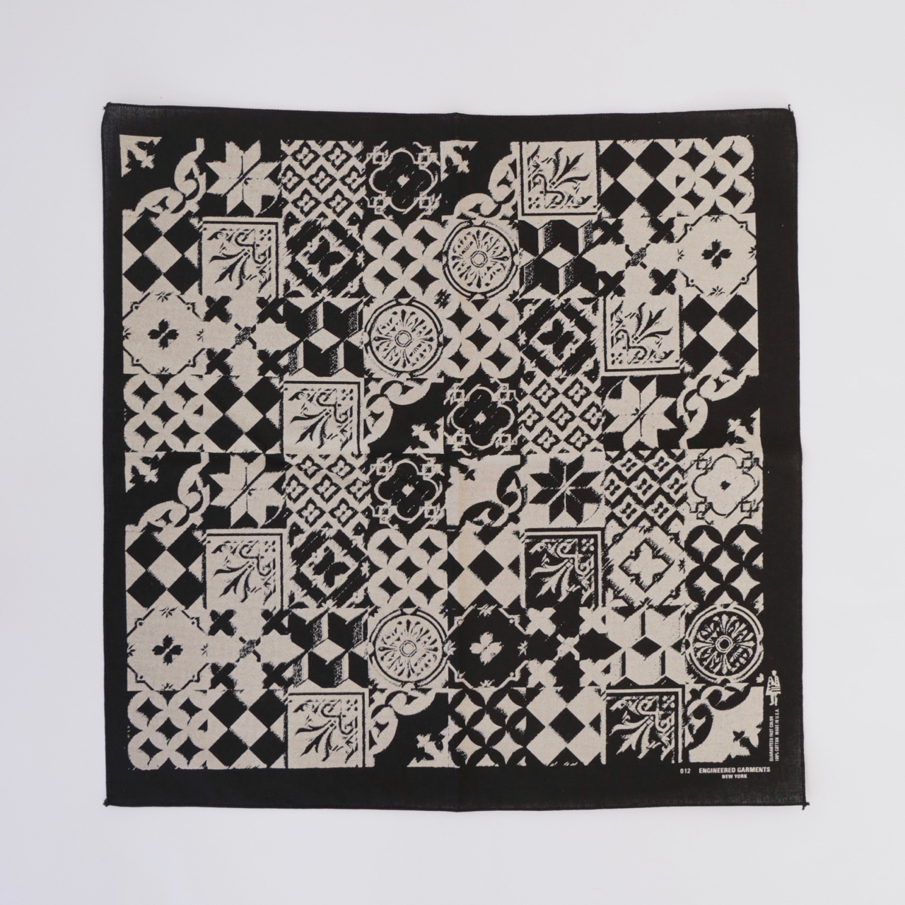 printed-bandana-islamic-tile_-_4.jpg