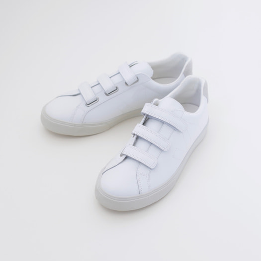 veja-esplar-leather-3-locks-wht_-_1.jpg