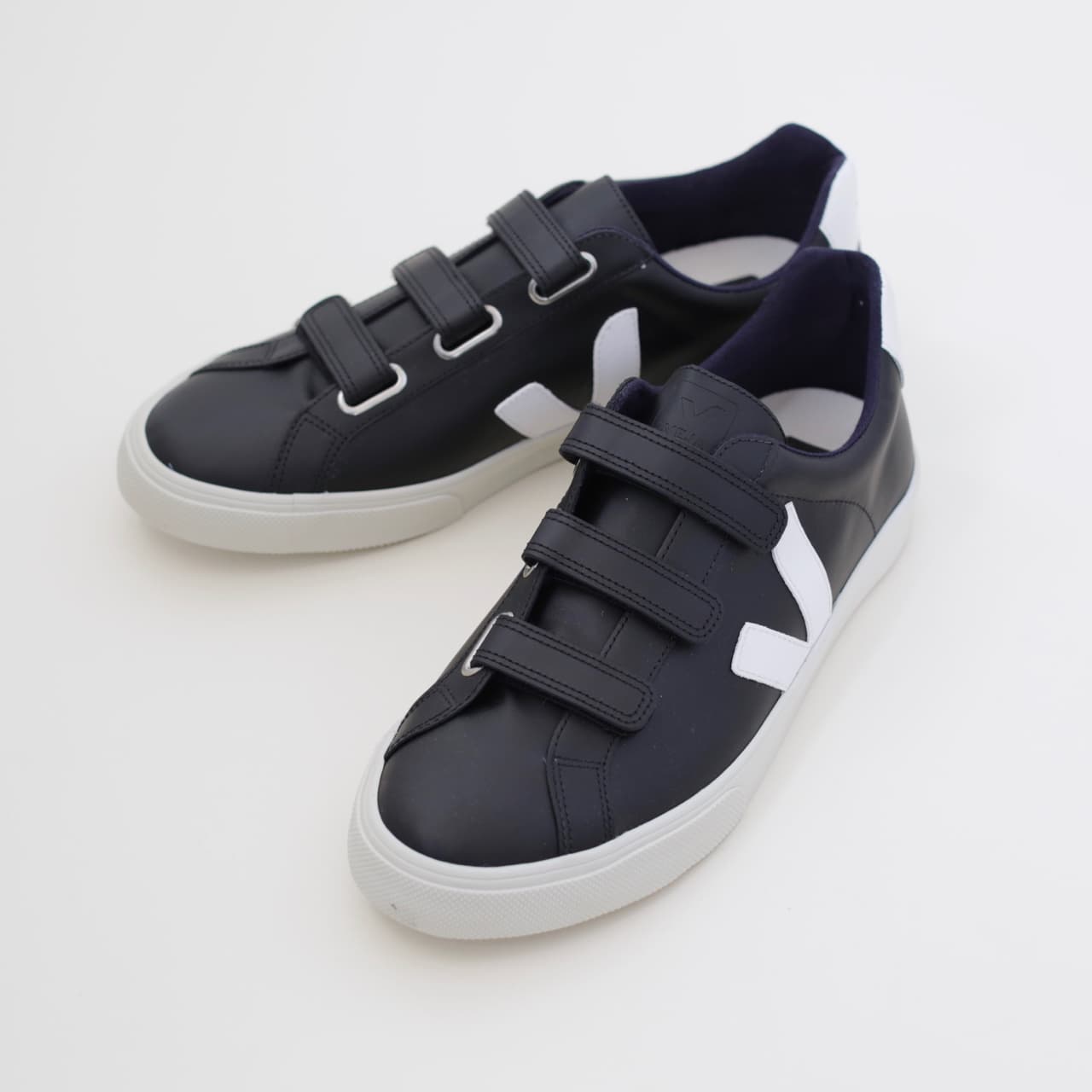 VEJA Esplar 3 Lock Logo Leather|everly