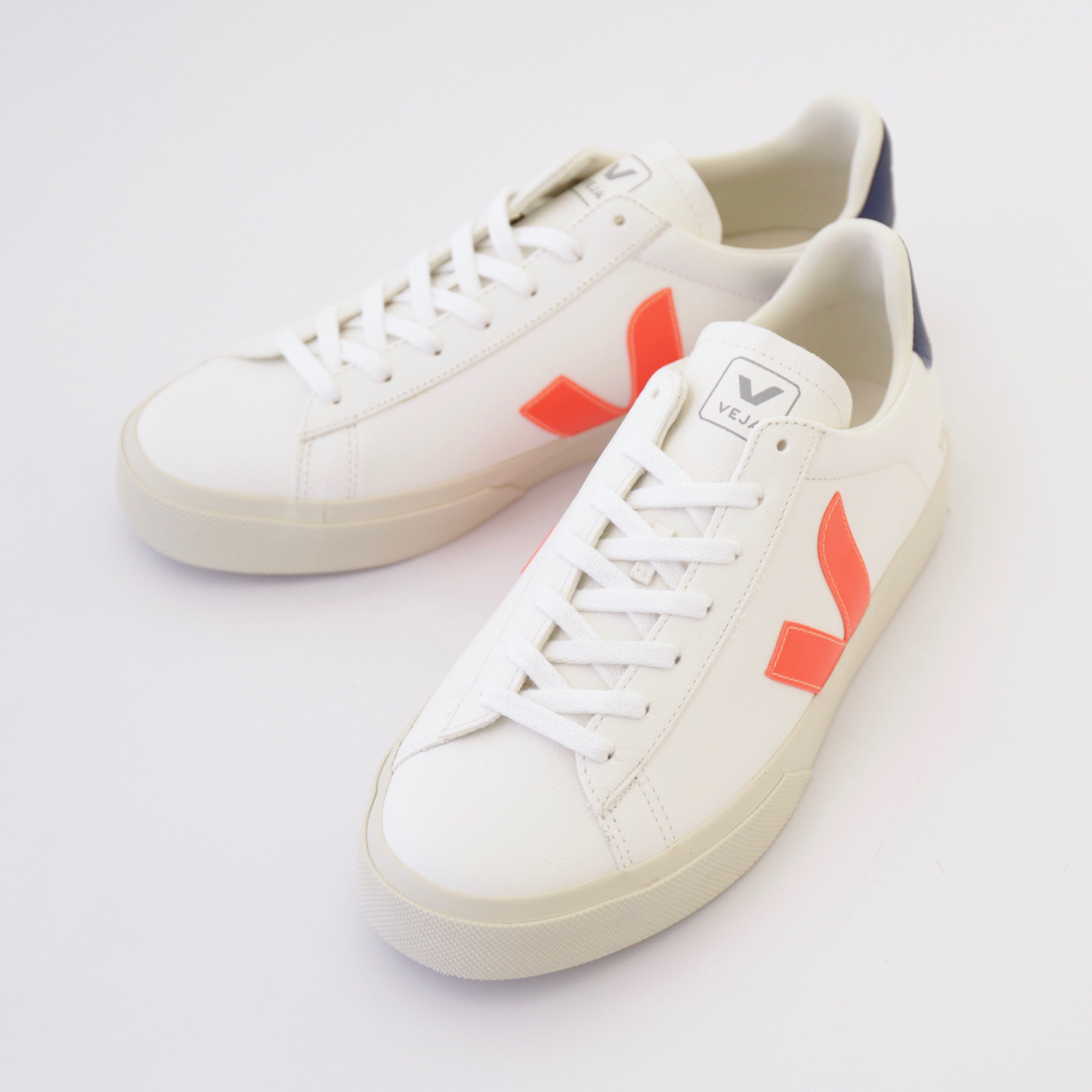 veja-campo-chromefree-leather-3_-_1_(1).jpg
